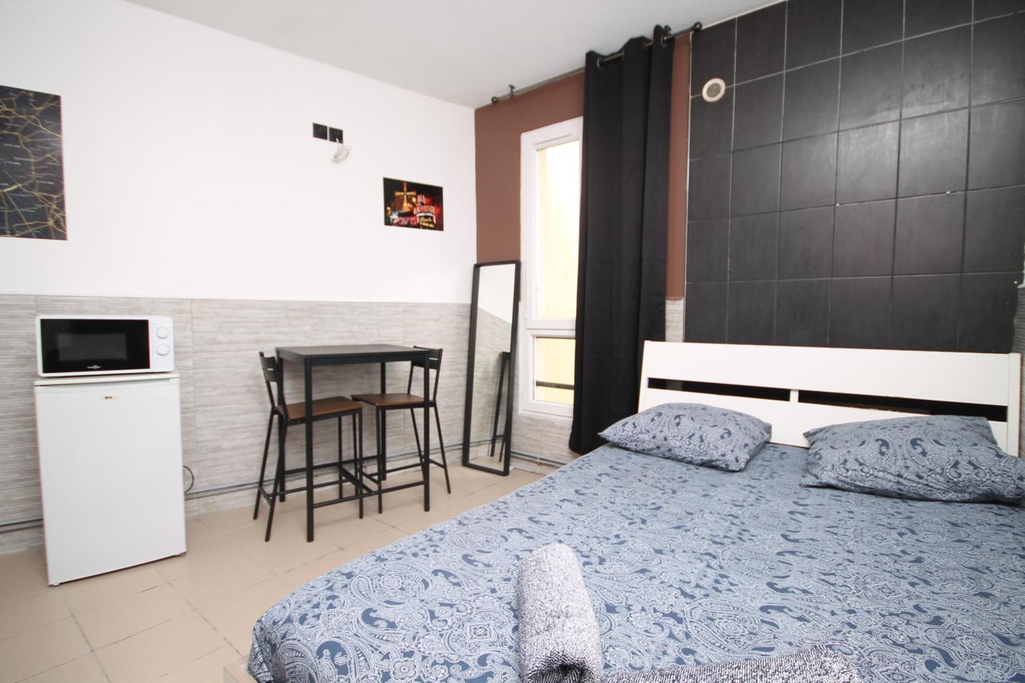 04 - Chambre Avec Lit Double Proche Paris Et Transports Wifi Σαιν-Ντενί Εξωτερικό φωτογραφία